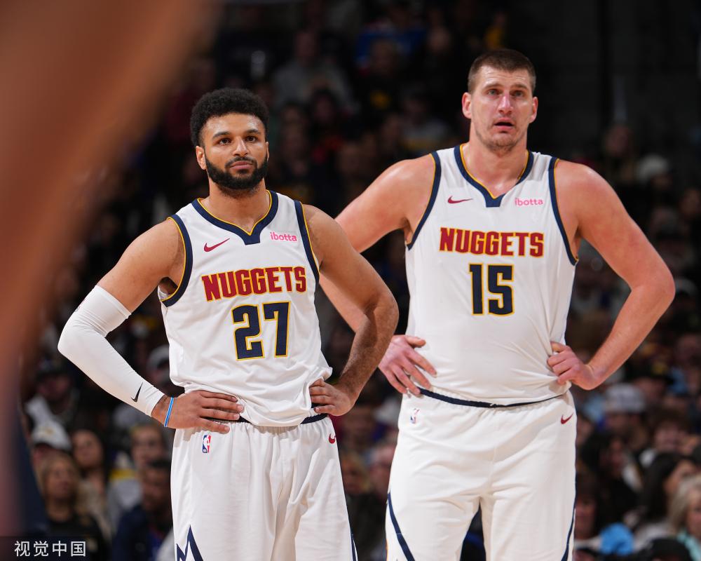 是由足球传 是由足球传